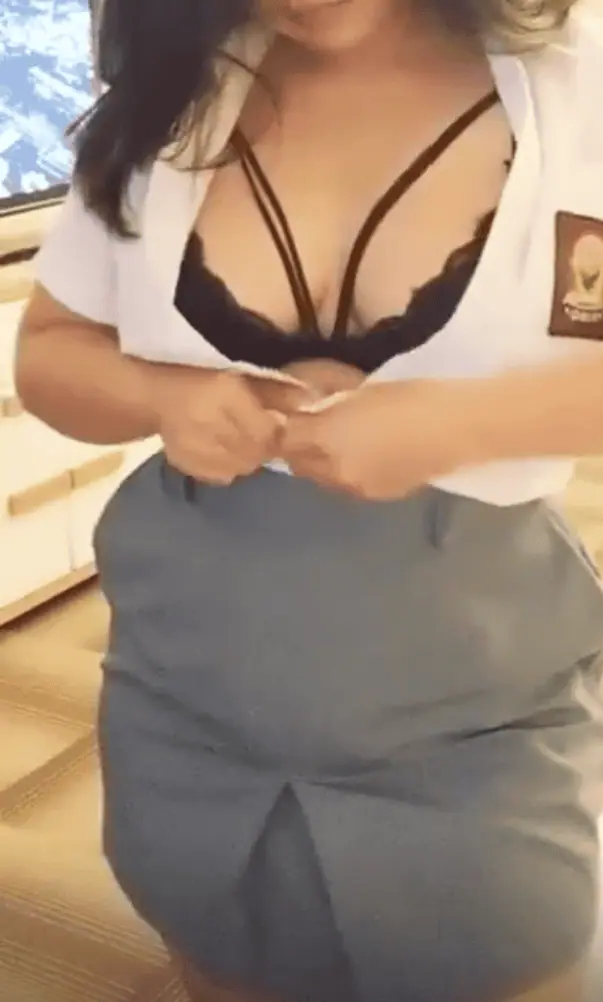 Sangking Sayang Nya Gadis Ini Rela Berikan Apem Tembem Milik Nya Kebada Ayang Tercinta