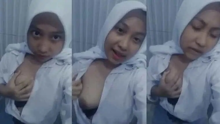 Kariyawan Indomart Bukan Nya Kerja Malah Asik Bercinta Di Kosan Dengan Ayang